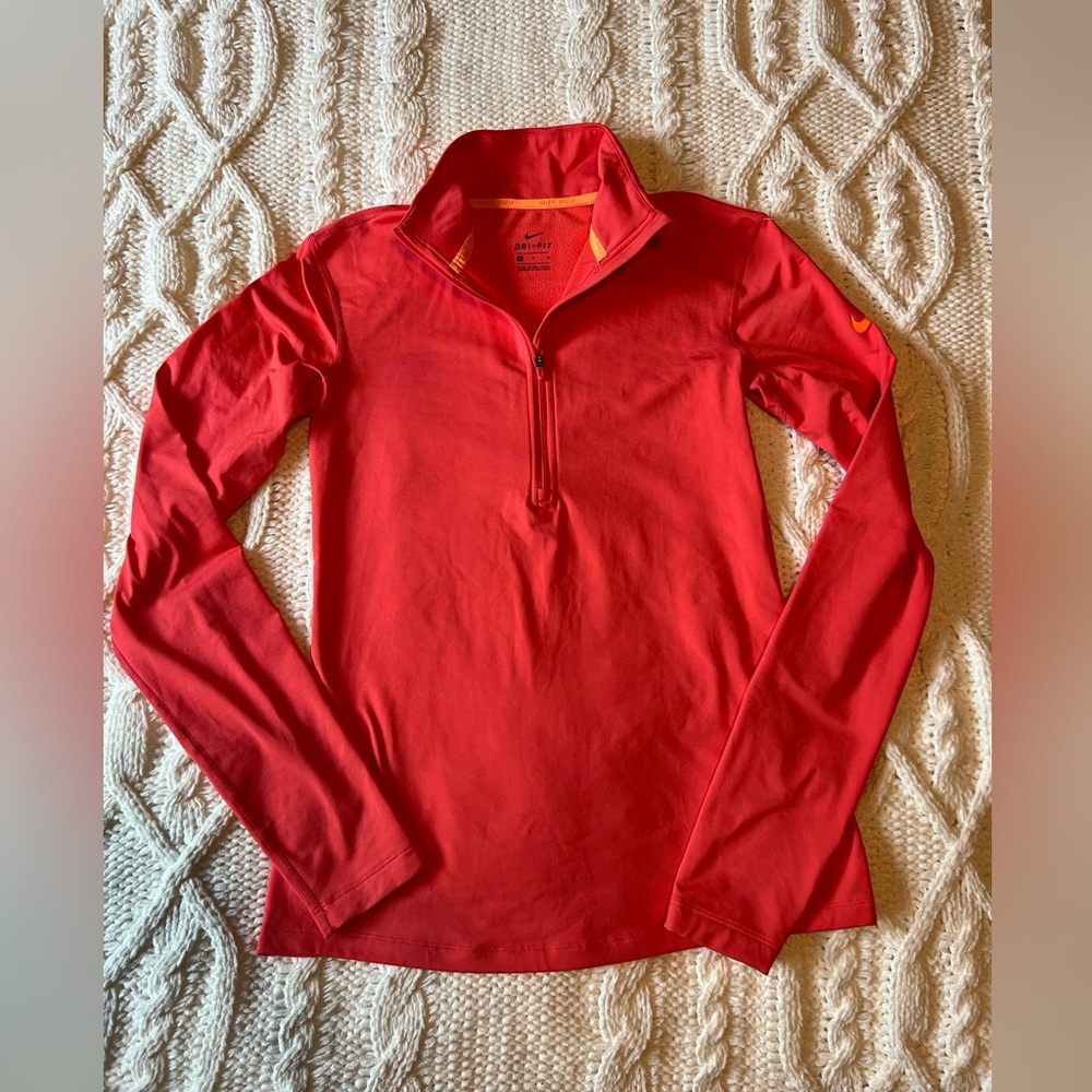 Nike fro-fit half zip jacket women medium